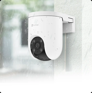 Câmera EZVIZ H8c Pro 3K instalada em área externa com resistência à chuva